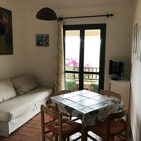 Appartam. Con Piscina 4p *